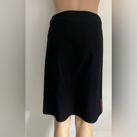 Vintage Prada Linea Rossa zippered skirt - Picture 5 of 9